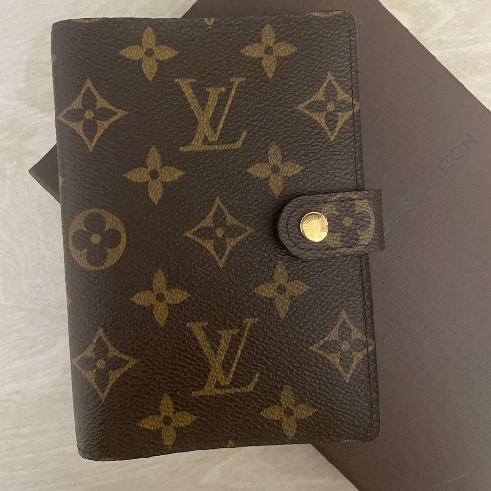 (SOLD) Louis Vuitton Small Monogram Agenda (SOLD)